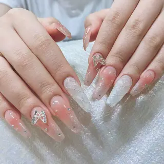 ネイル Queens 榊 まおのネイルデザイン