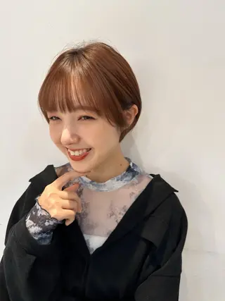 ショート カラー 大人可愛いレイヤー 大田のヘアスタイル