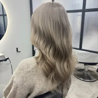 ロング カラー Ren. 🦋デザインカラーのヘアスタイル