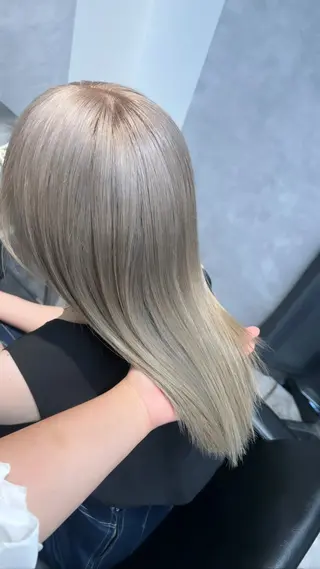 ミディアム 植辻 春佳のヘアスタイル