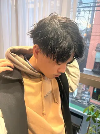 ミディアム パーマ メンズ Yin Yang 下北沢所属・エイヤ/メンズパーマ 🪮/カラー🌈のヘアスタイル