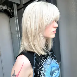 ミディアム カラー bloc japon所属・ﾌﾞﾚｲｽﾞ˚✧₊⁎ ﾚｲﾔｰToriのヘアスタイル