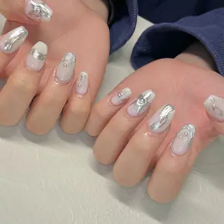 ネイル b'6 by Stir所属・b'6 SAKINAのネイルデザイン