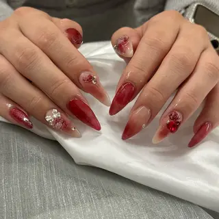 ネイル Nail Salon  Soleil所属・SOLEIL☀️｡ﾟ ワンホン/推し活のネイルデザイン