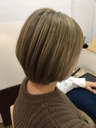 ショート カラー 代表　土屋ヒロユキ ショートカットのヘアスタイル