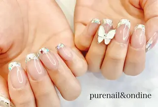 ミディアム ピュアネイル& オンディーヌのネイルデザイン