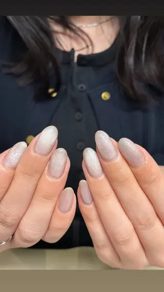 ネイル 13日3980円‼️ マグもデザインも◎のネイルデザイン