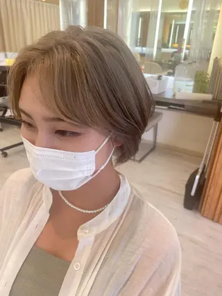ショート カラー ベージュ/インナー カラー🤍Rieのヘアスタイル
