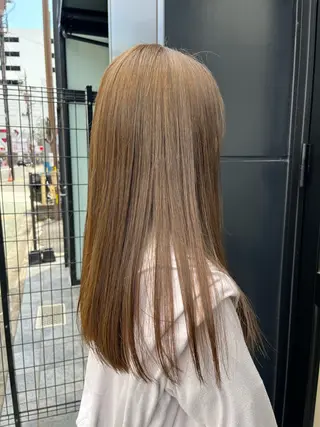 カラー yuka/ロング/ レイヤーカットモデルのヘアスタイル