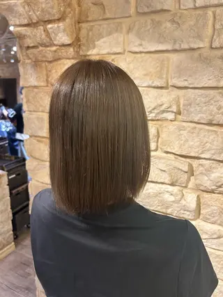 ショート カラー Mei /オリーブ カラー/アレンジのヘアスタイル