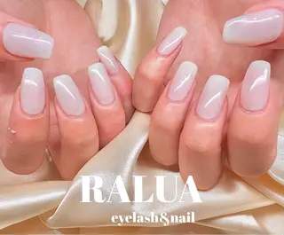 ネイル RALUA shiori🐰のネイルデザイン