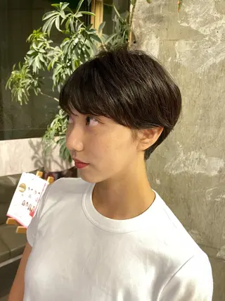 ショート レイヤー特化/小顔顔 周り/セノ/表参道のヘアスタイル
