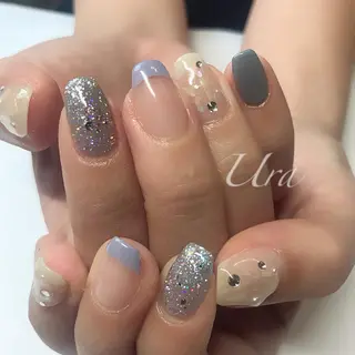 ネイル UrakoNail 《nail》のネイルデザイン