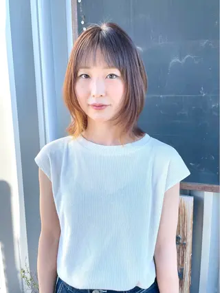 ミディアム カラー 岡田 恭明のヘアスタイル