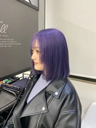 ミディアム noa 寒色系カラーブリーチのヘアスタイル