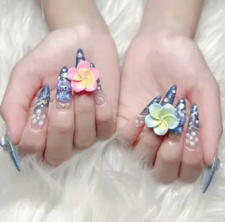 ネイル ENsalon AKIRAのネイルデザイン