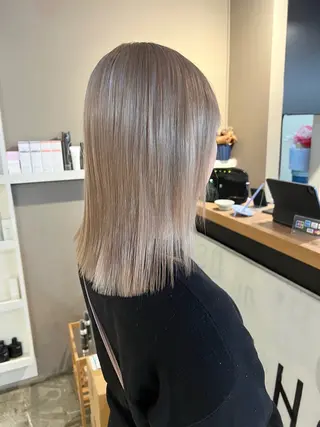 セミロング カラー daiki 原宿のヘアスタイル