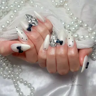 ネイル M2 BEAUTY Marieのネイルデザイン