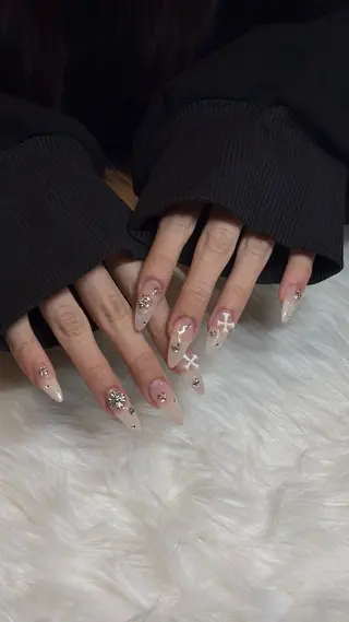 ネイル Bonny所属・Bonny Akinaのネイルデザイン