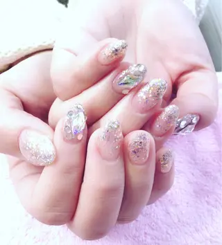 ネイル e.nail所属・和賀井 恵理のネイルデザイン