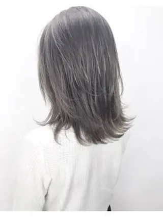カラー 🌿新木 彩加🌿のヘアスタイル