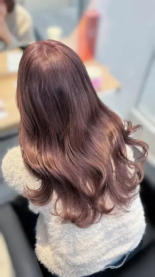 カラー 米倉 陽菜のヘアスタイル