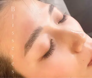 アイブロウ Bliss eyes canele所属・kanau かなうのマツエク・マツパデザイン