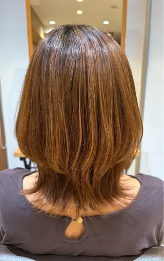 ミディアム 山口 恋のヘアスタイル