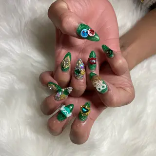 ネイル R nailのネイルデザイン