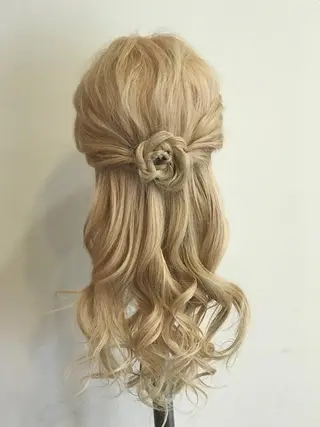 ロング ヘアアレンジ VandV所属・松村 未央のヘアスタイル