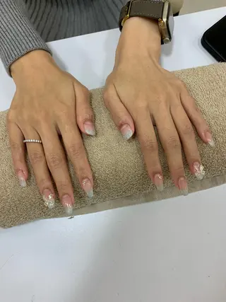 ネイル TRU NAIL & EYE中洲gate's店所属・RINKA /TRUのネイルデザイン