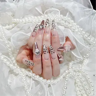 ネイル WISTERIA aisaのネイルデザイン