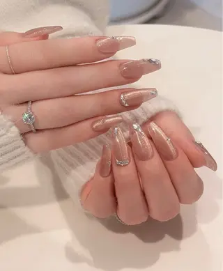 ネイル Lyna 池袋のネイルデザイン