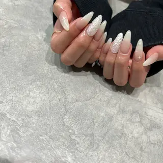 ネイル yua salon所属・朝岡 詩衣のネイルデザイン