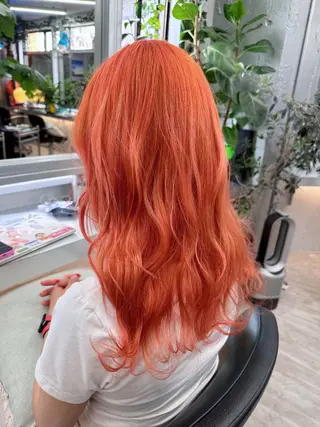 ロング カラー 岡野 静華のヘアスタイル