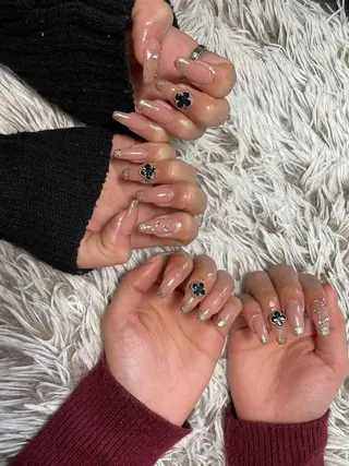 ミディアム ネイル ✴︎ Delightのネイルデザイン