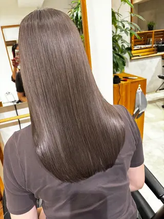 ロング カラー hoNua. 栄/透明感カラーのヘアスタイル