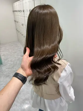 ミディアム カラー パーマ ヘアアレンジ ネイル マツエク・マツパ 韓国風ベージュ🤎 赤みなし🌿横浜🤎のヘアスタイル