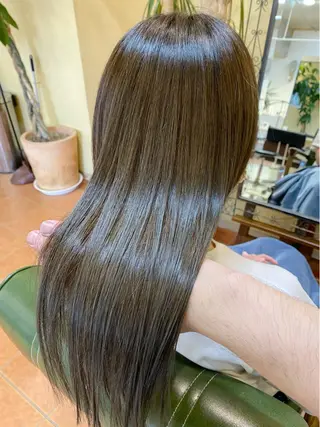 セミロング カラー 石井 佑樹のヘアスタイル