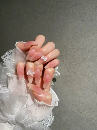 ネイル I-nailロング /ワンホン/キラキラのネイルデザイン