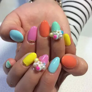 ネイル VIOLUS所属・VIOLUS 関目のネイルデザイン