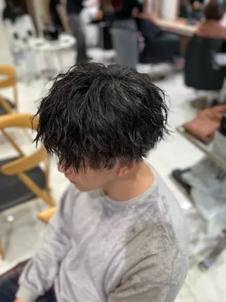 パーマ メンズ 【メンズパーマ✨️ フェザーパーマ】岩城のヘアスタイル