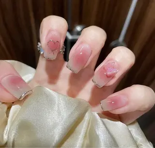 ネイル She   Nail所属・ISA_ BELLAのネイルデザイン
