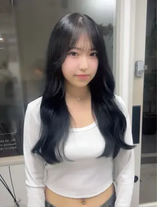 ロング カラー ami omochaのヘアスタイル