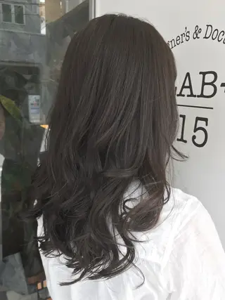セミロング カラー ひろせ かなのヘアスタイル