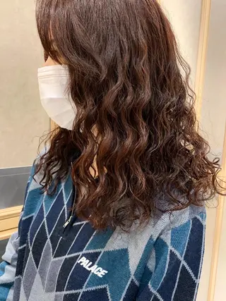 セミロング カラー TENELE所属・チバ タクミのヘアスタイル