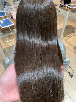 ミディアム カラー afloatkobe所属・美髪/髪質改善 川口凌弥のヘアスタイル