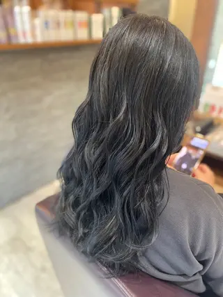 ロング 加藤 実穂のヘアスタイル