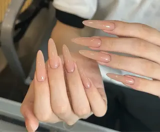 ネイル エリアネイルサロン所属・つ きのネイルデザイン