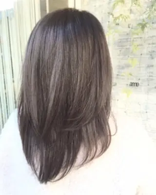 セミロング 西山 恵太郎のヘアスタイル